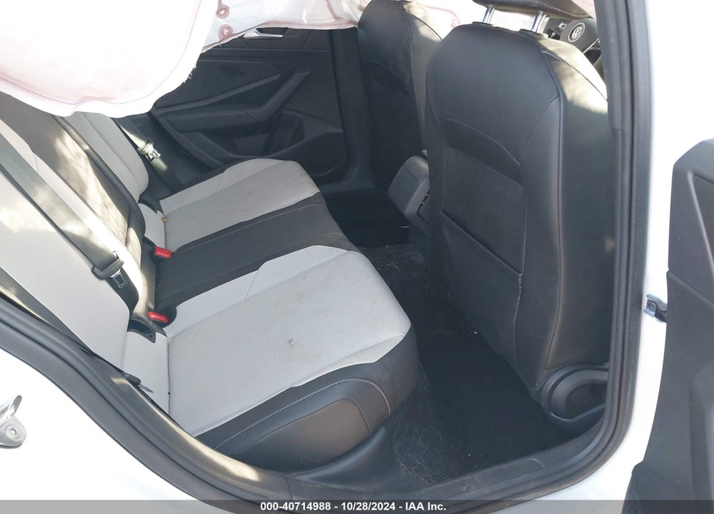 2019 VOLKSWAGEN JETTA 1.4T R-LINE/1.4T S/1.4T SE VIN: 3VWC57BU8KM039102