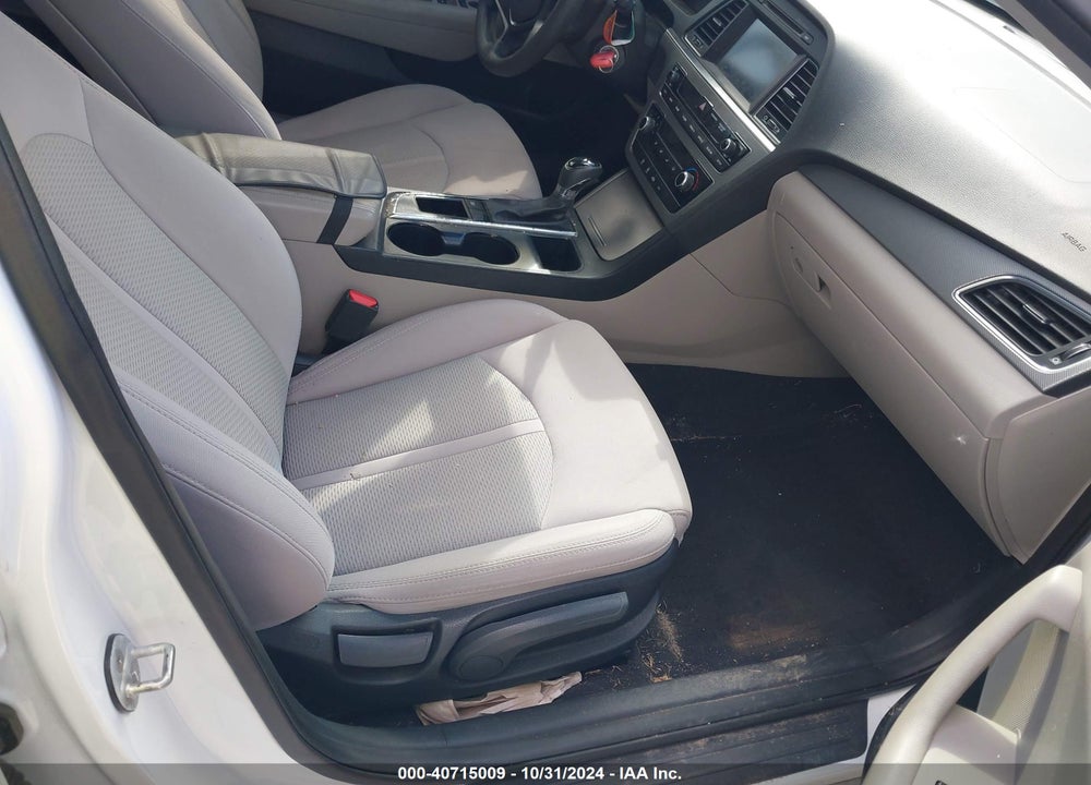 2016 HYUNDAI SONATA SE VIN: 5NPE24AF4GH318629