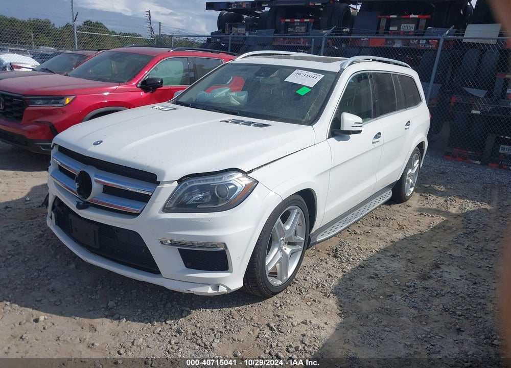2015 MERCEDES-BENZ GL 550 4MATIC VIN: 4JGDF7DE8FA484481