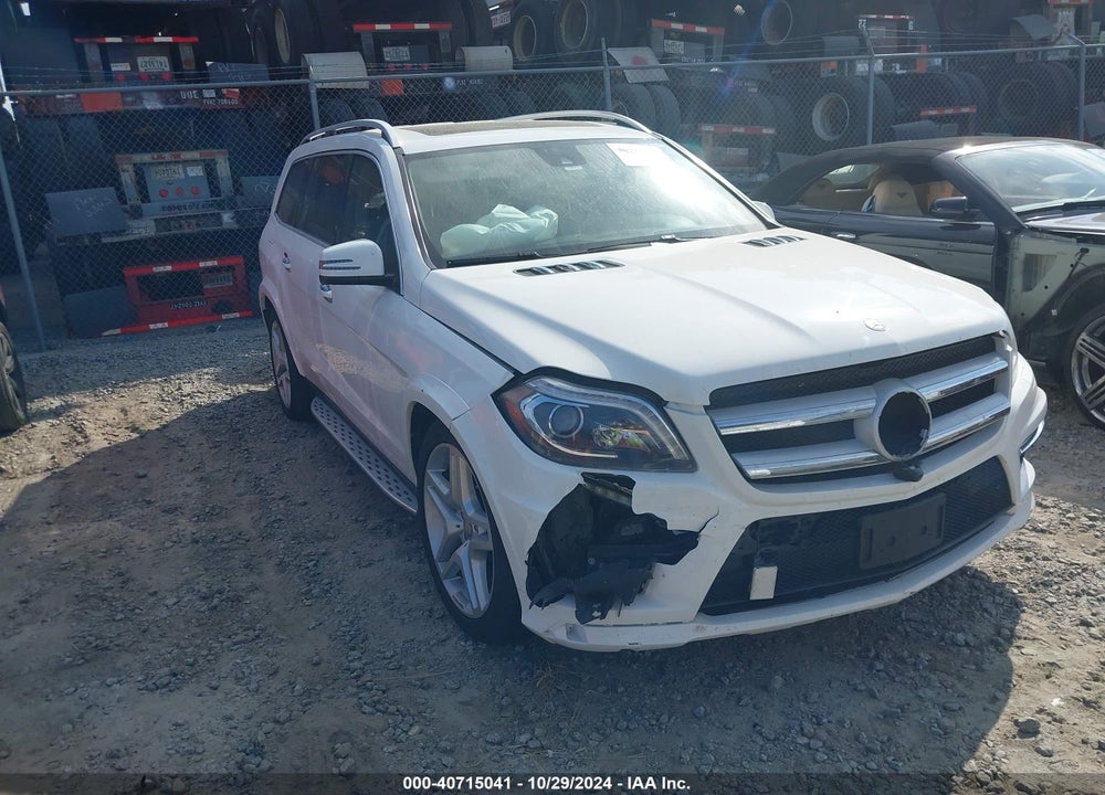 2015 MERCEDES-BENZ GL 550 4MATIC VIN: 4JGDF7DE8FA484481