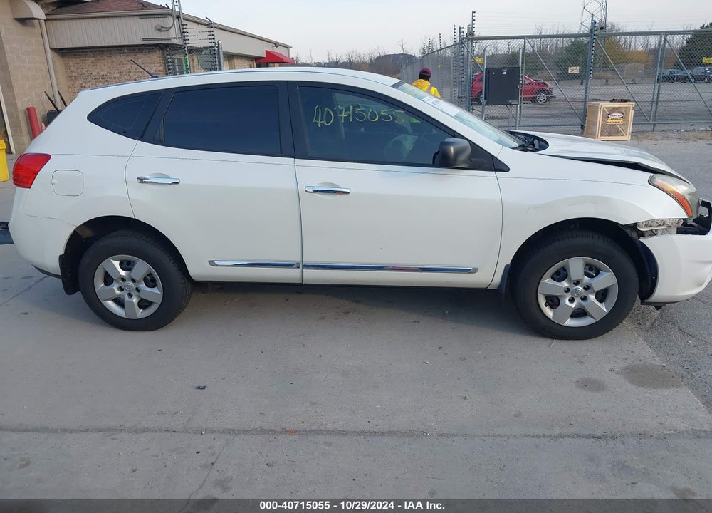 2015 NISSAN ROGUE SELECT S VIN: JN8AS5MV0FW764944