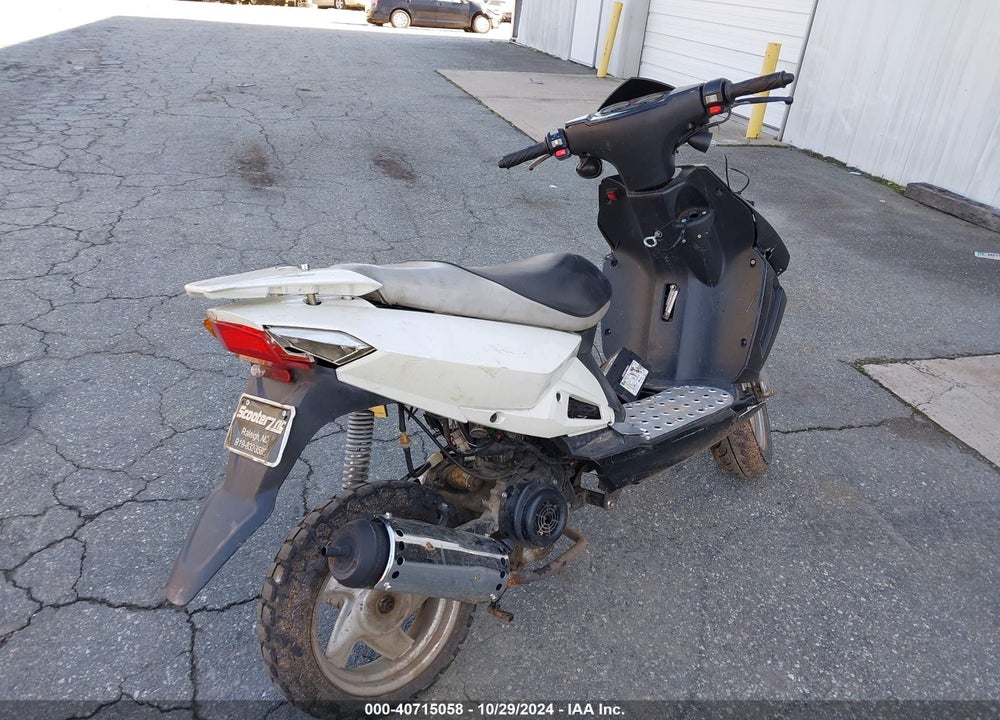 2006 ZHEJIANG SCOOTER VIN: LAWTAEMT670100355