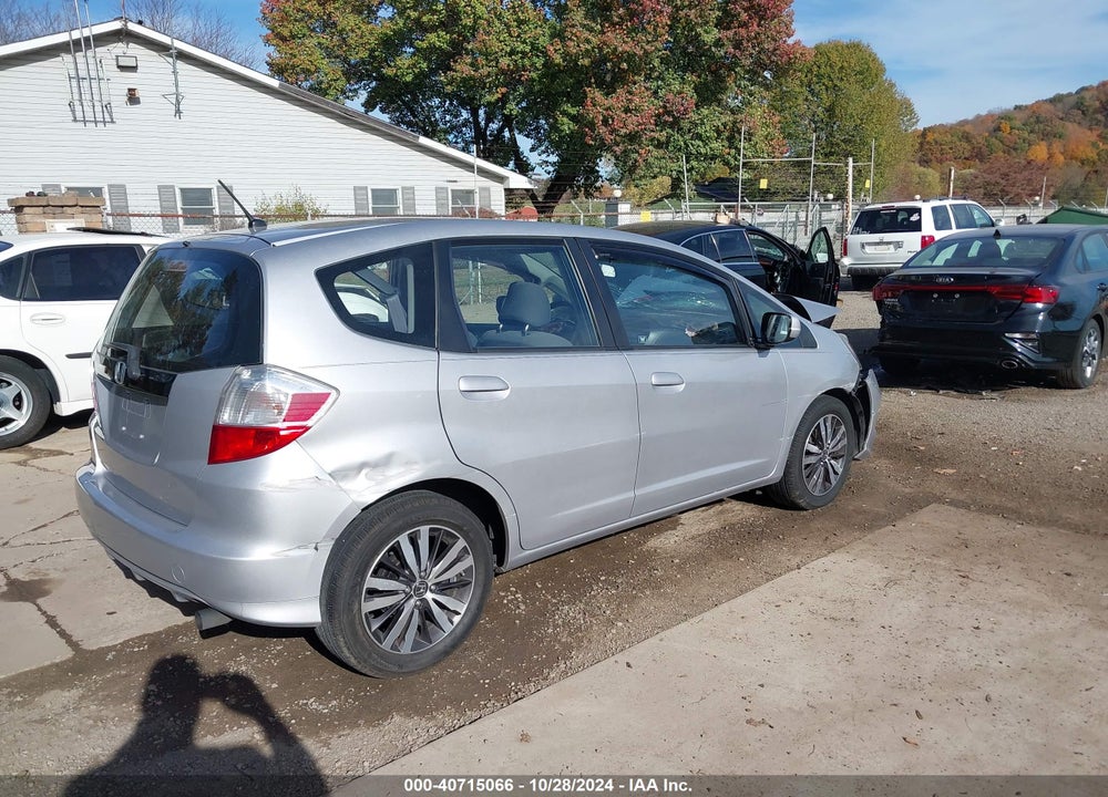 2012 HONDA FIT VIN: JHMGE8G36CC031723