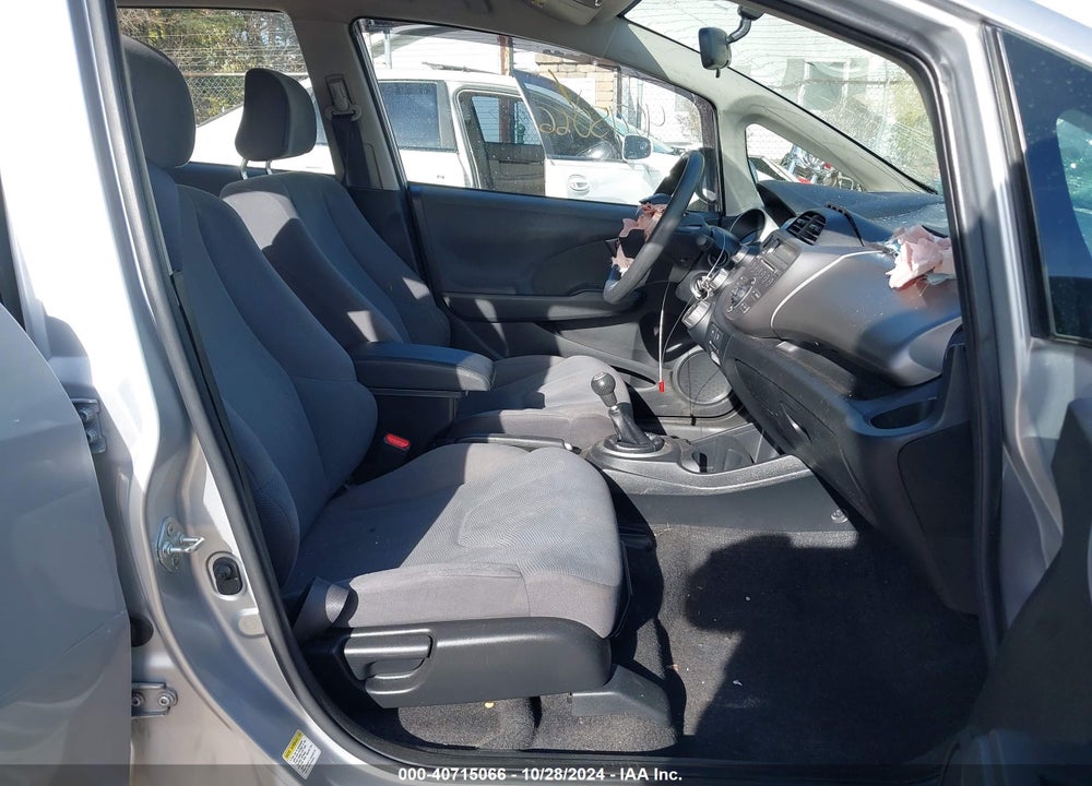 2012 HONDA FIT VIN: JHMGE8G36CC031723