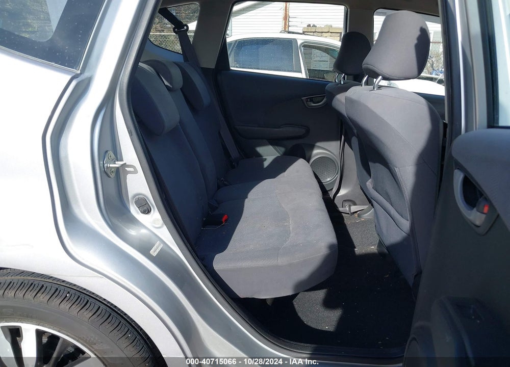 2012 HONDA FIT VIN: JHMGE8G36CC031723