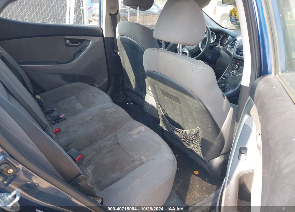 2015 HYUNDAI ELANTRA SE VIN: KMHDH4AE8FU300524