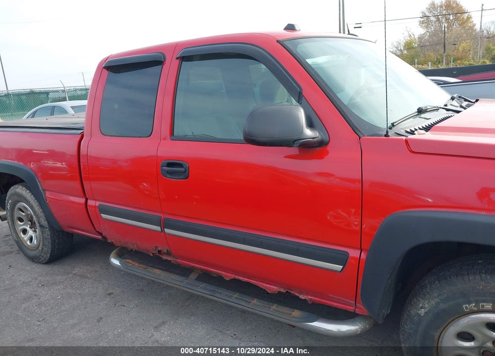 2005 CHEVROLET SILVERADO 1500 Z71 VIN: 1GCEK19B55E281460
