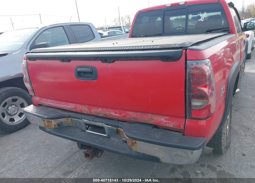 2005 CHEVROLET SILVERADO 1500 Z71 VIN: 1GCEK19B55E281460