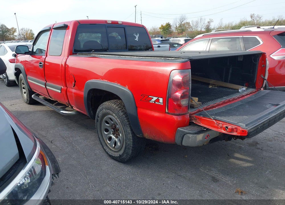 2005 CHEVROLET SILVERADO 1500 Z71 VIN: 1GCEK19B55E281460