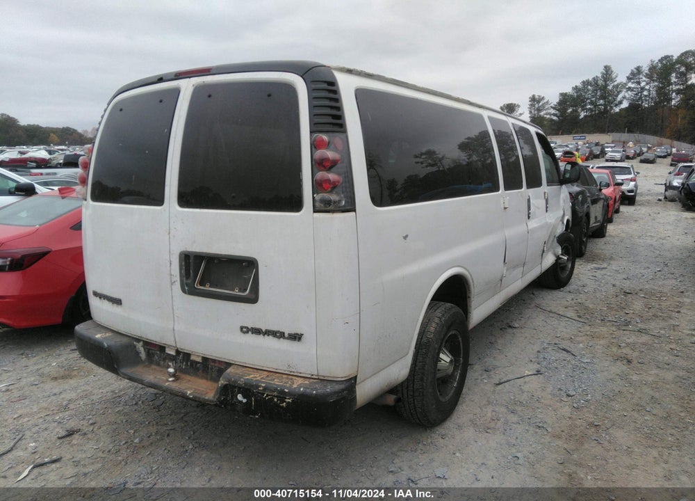 2002 CHEVROLET EXPRESS VIN: 1GAGG29R621224547