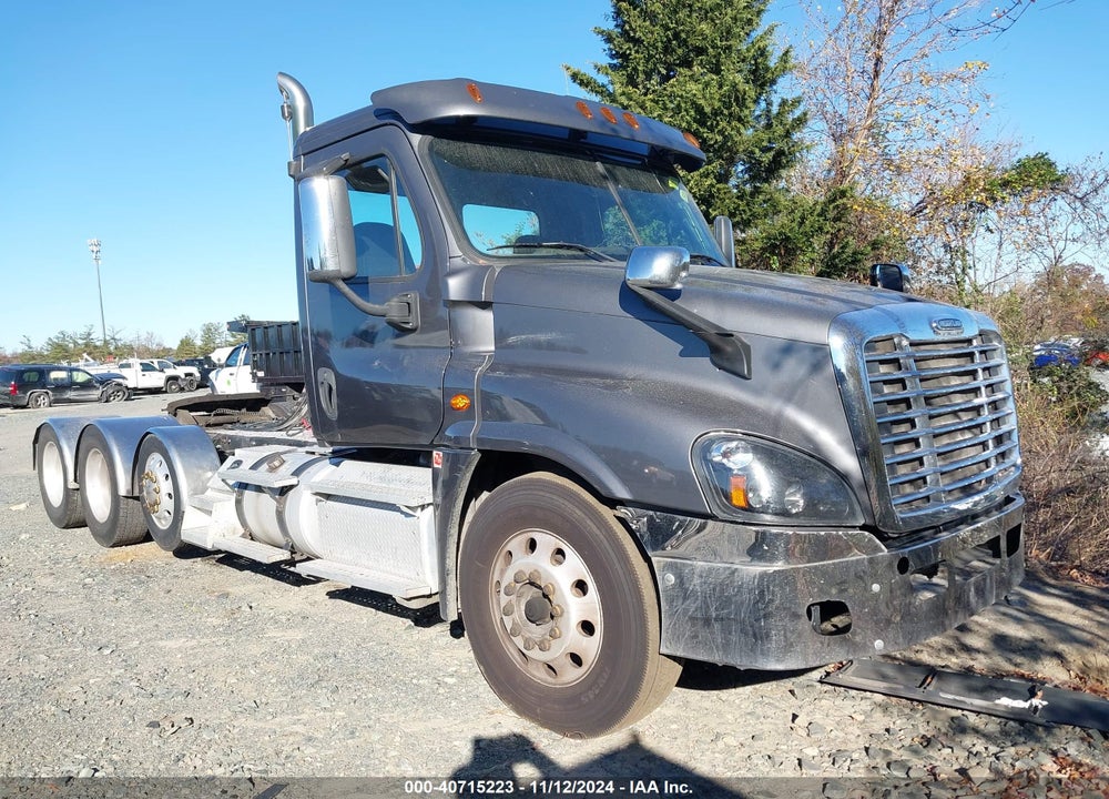 2015 FREIGHTLINER CASCADIA 125 VIN: 3AKNGED60FSGU5025