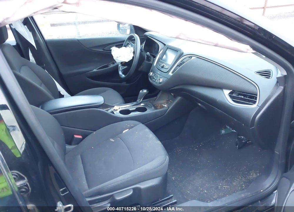2018 CHEVROLET MALIBU 1LS VIN: 1G1ZB5ST4JF127587