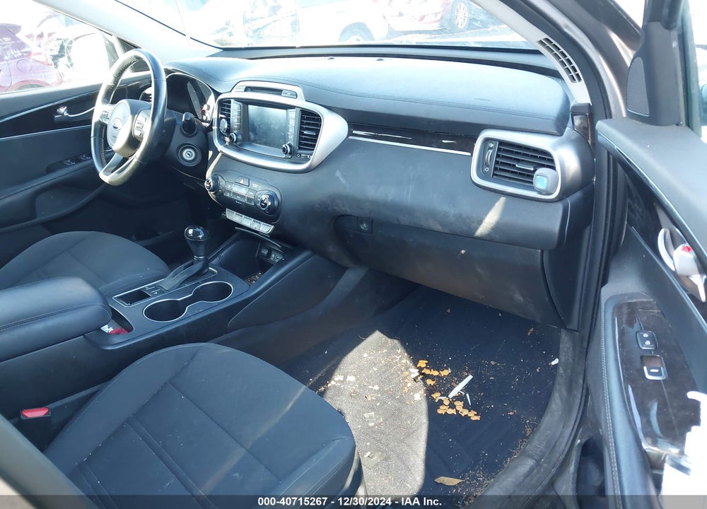 2018 KIA SORENTO 2.4L LX VIN: 5XYPG4A30JG339525