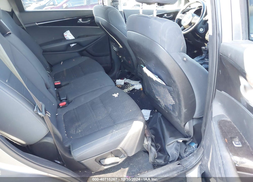 2018 KIA SORENTO 2.4L LX VIN: 5XYPG4A30JG339525