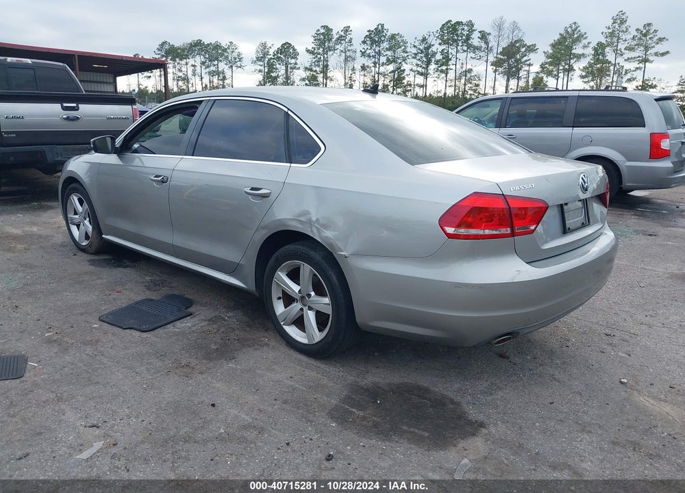 2013 VOLKSWAGEN PASSAT 2.5L SE VIN: 1VWBH7A32DC101562