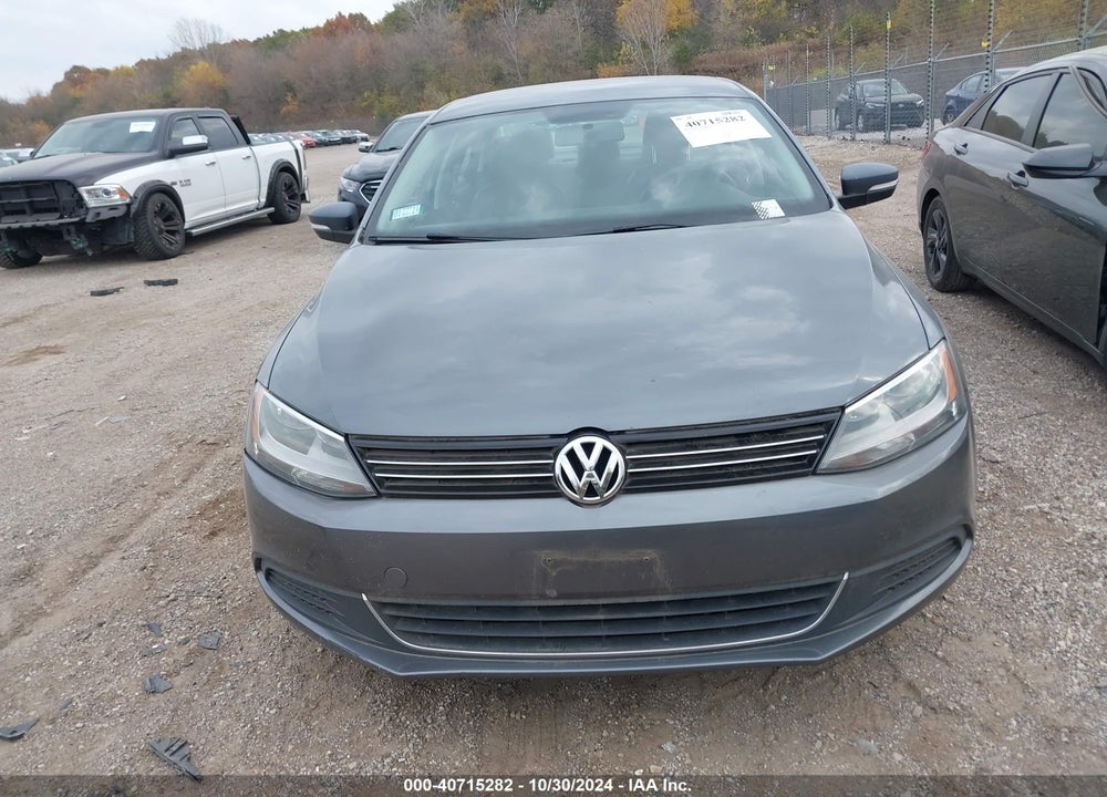 2014 VOLKSWAGEN JETTA 1.8T SE VIN: 3VWD17AJ5EM203529