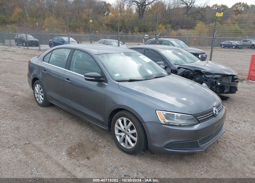 2014 VOLKSWAGEN JETTA 1.8T SE VIN: 3VWD17AJ5EM203529