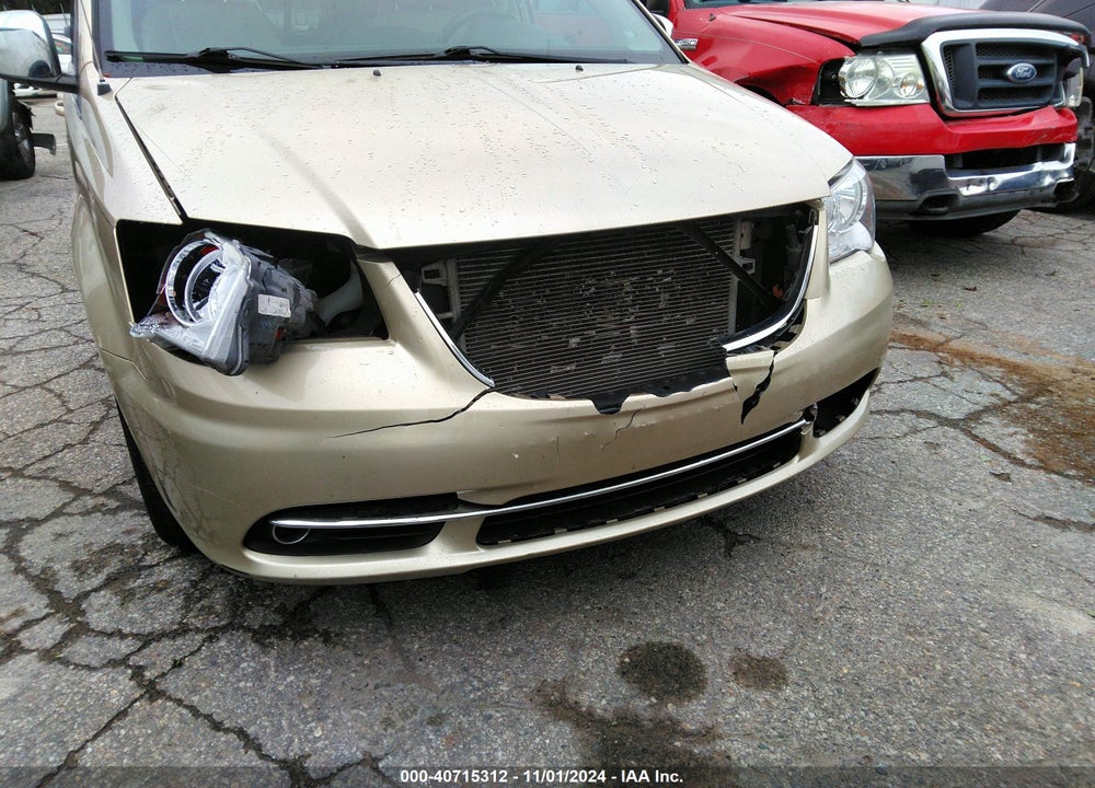 2011 CHRYSLER TOWN & COUNTRY TOURING-L VIN: 2A4RR8DG1BR633595