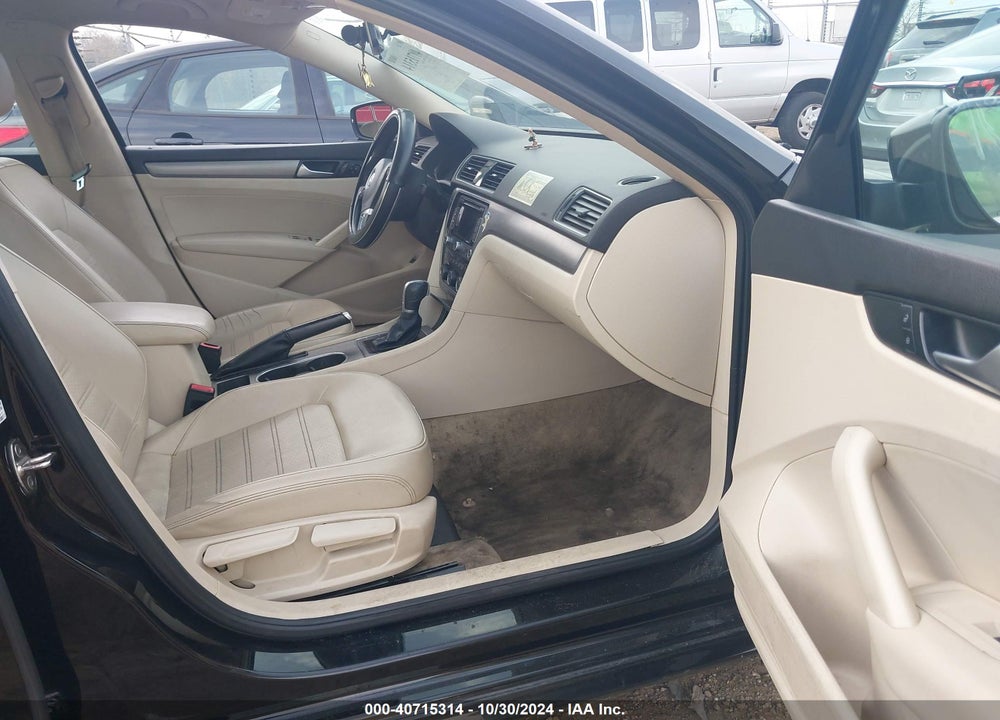 2015 VOLKSWAGEN PASSAT 1.8T SE VIN: 1VWBT7A35FC036918