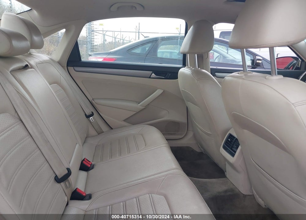 2015 VOLKSWAGEN PASSAT 1.8T SE VIN: 1VWBT7A35FC036918