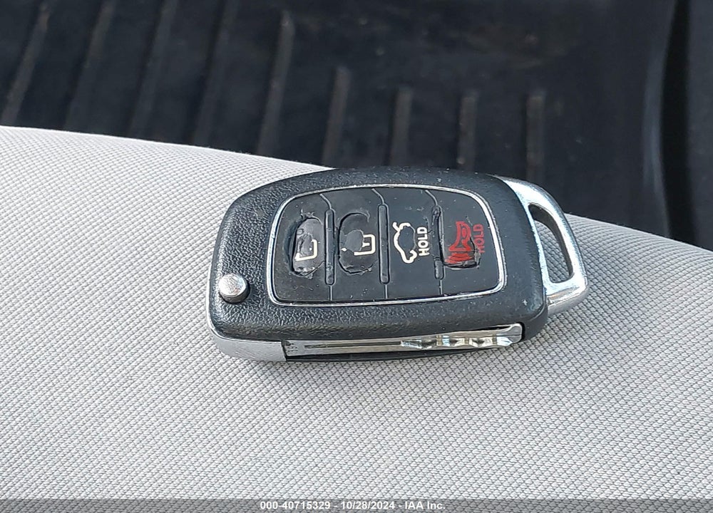 2015 HYUNDAI SONATA SPORT VIN: 5NPE34AF0FH085747