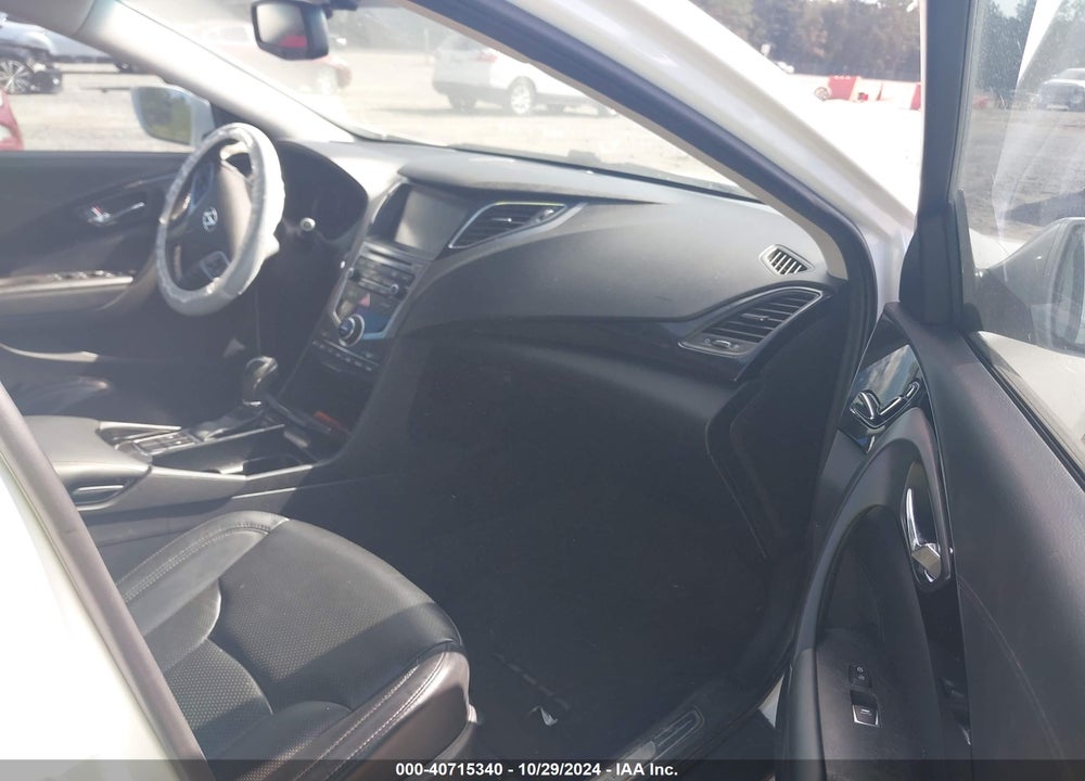 2017 HYUNDAI AZERA VIN: KMHFG4JG0HA581719