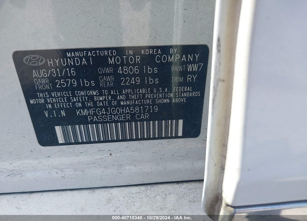 2017 HYUNDAI AZERA VIN: KMHFG4JG0HA581719