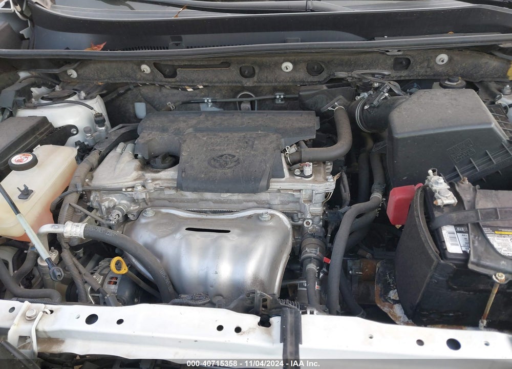 2018 TOYOTA RAV4 ADVENTURE/XLE VIN: JTMWFREV1JJ194423