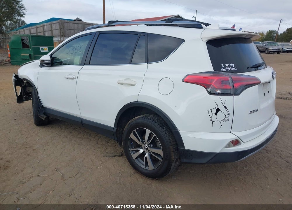 2018 TOYOTA RAV4 ADVENTURE/XLE VIN: JTMWFREV1JJ194423