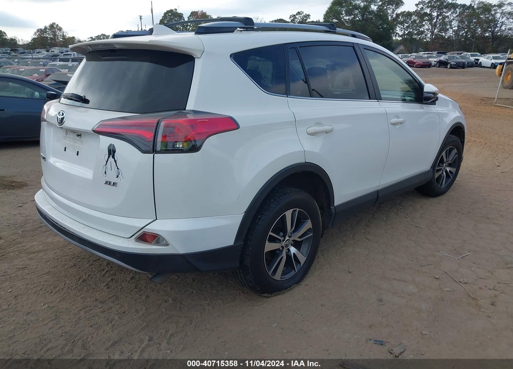 2018 TOYOTA RAV4 ADVENTURE/XLE VIN: JTMWFREV1JJ194423