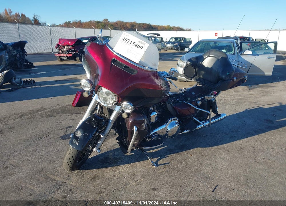 2015 HARLEY-DAVIDSON FLHTK ULTRA LIMITED VIN: 1HD1KEL11FB698047