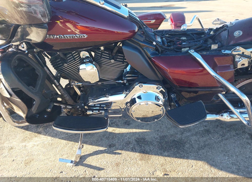 2015 HARLEY-DAVIDSON FLHTK ULTRA LIMITED VIN: 1HD1KEL11FB698047