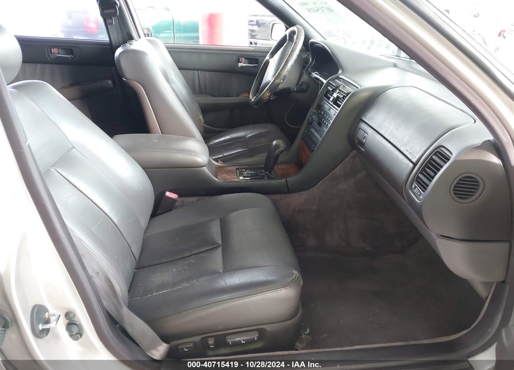 1994 LEXUS LS 400 VIN: JT8UF11E4R0197184