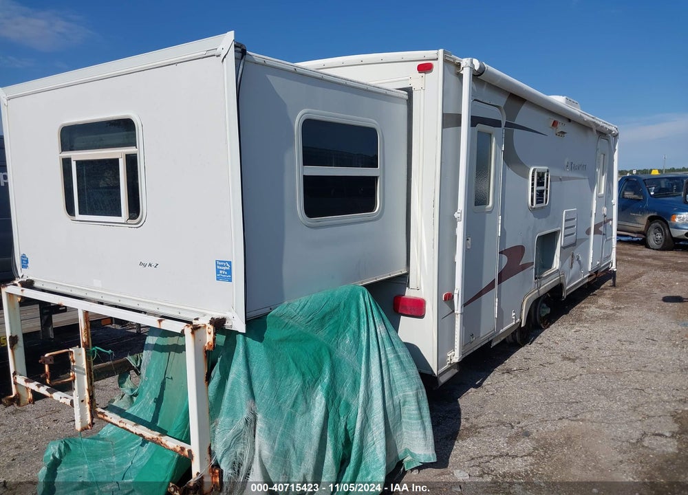 2005 UNKNOWN CT VIN: 4EZTS24245S105701