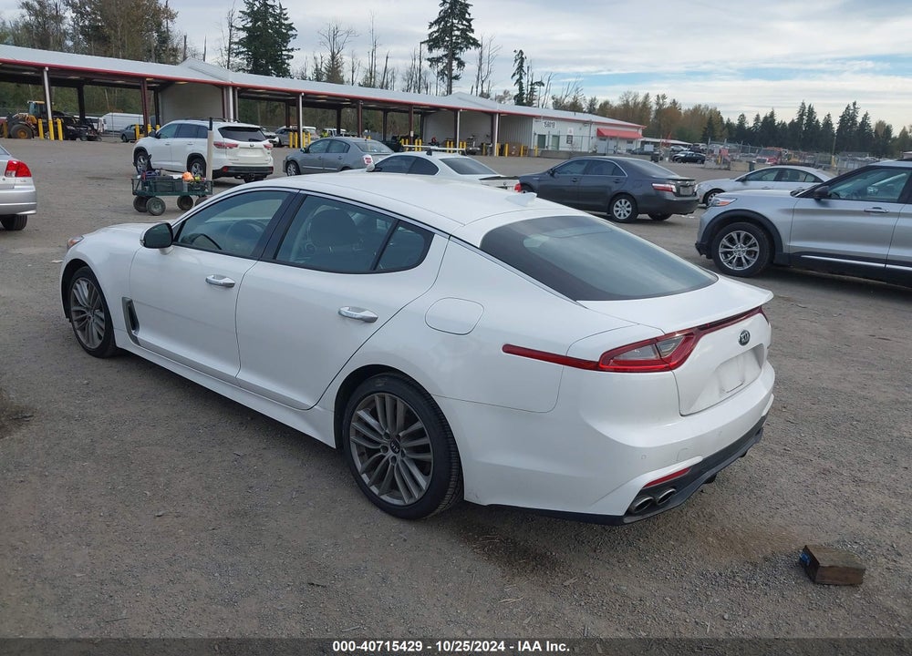 2018 KIA STINGER VIN: KNAE15LA1J6034657