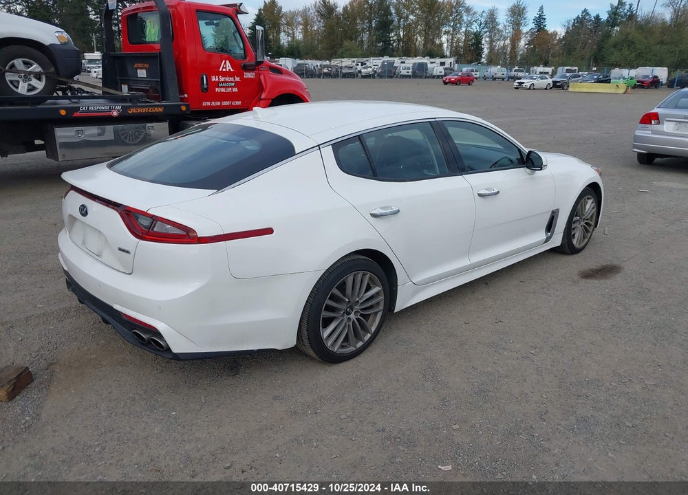 2018 KIA STINGER VIN: KNAE15LA1J6034657