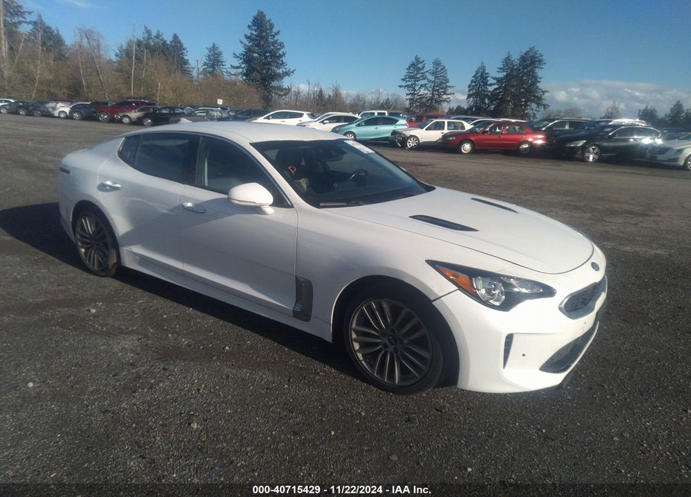 2018 KIA STINGER VIN: KNAE15LA1J6034657