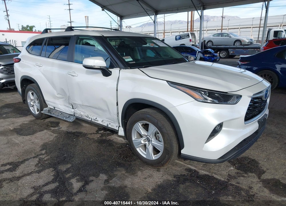 2023 TOYOTA HIGHLANDER HYBRID LE VIN: 5TDZARAH4PS021101