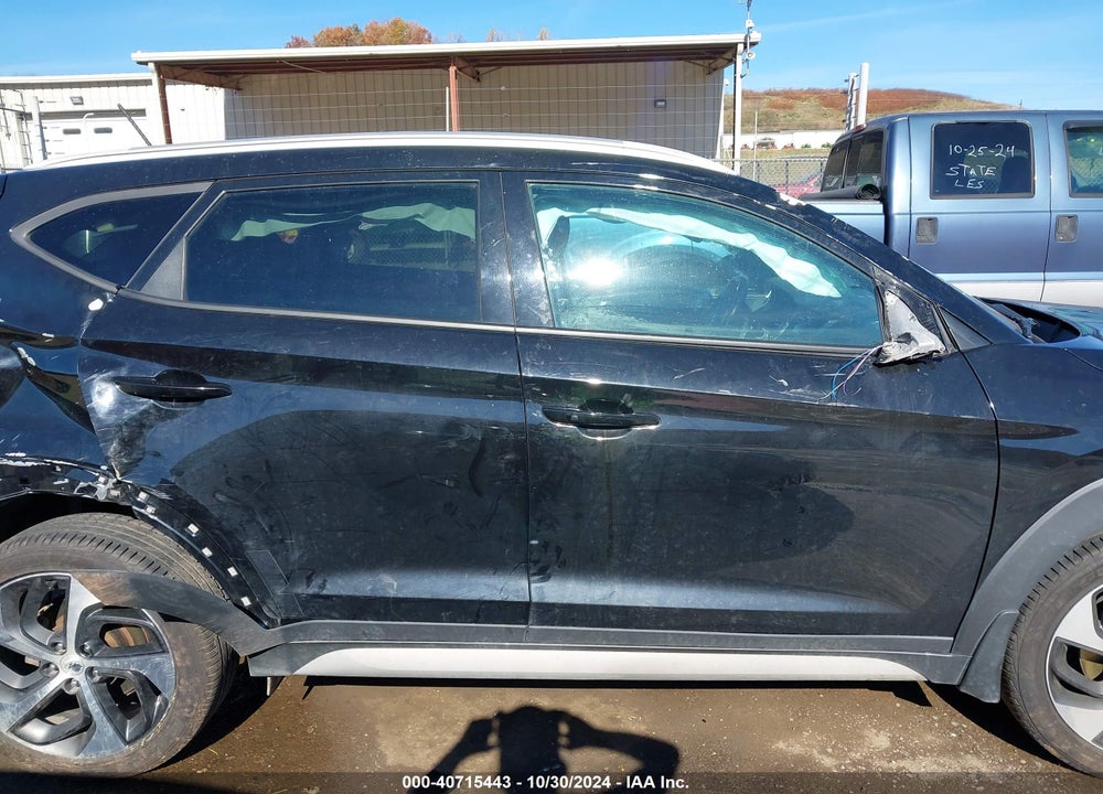 2017 HYUNDAI TUCSON SPORT VIN: KM8J3CA27HU474248
