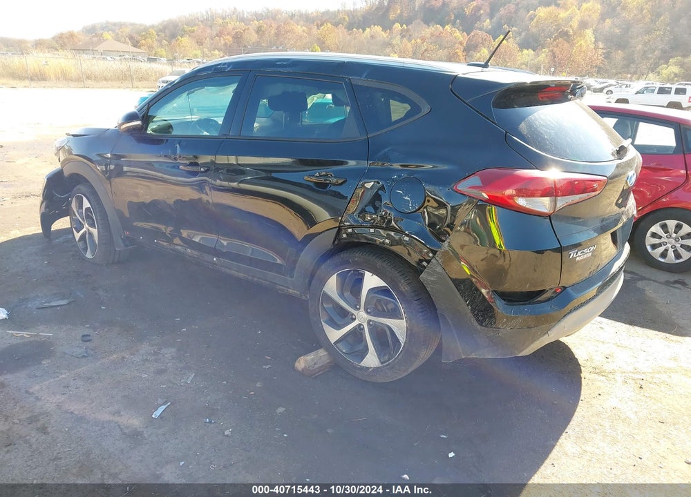 2017 HYUNDAI TUCSON SPORT VIN: KM8J3CA27HU474248