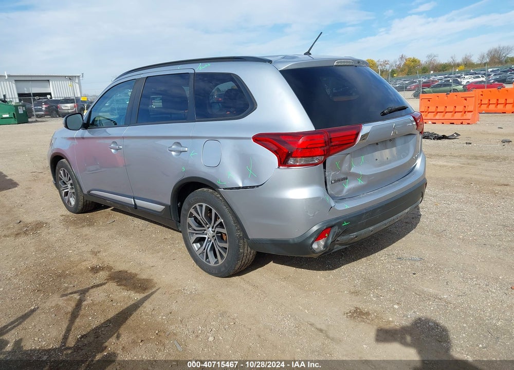 2016 MITSUBISHI OUTLANDER SEL VIN: JA4AZ3A32GZ065467