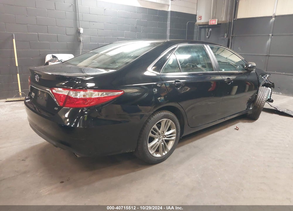 2017 TOYOTA CAMRY SE VIN: 4T1BF1FK2HU690517