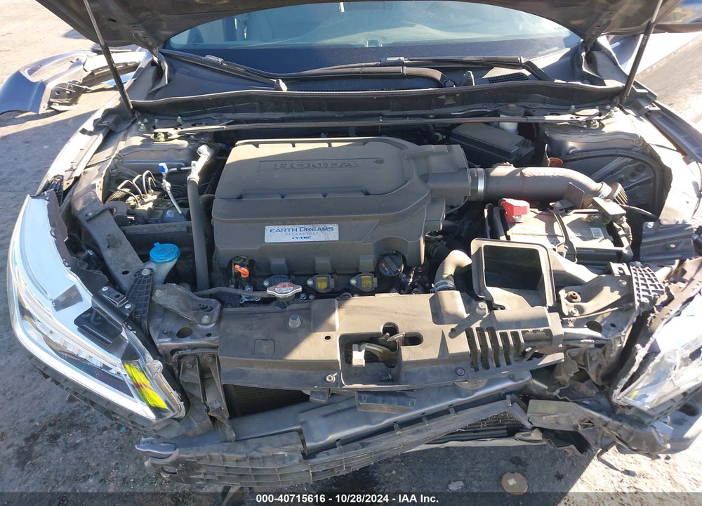 2017 HONDA ACCORD TOURING V6 VIN: 1HGCR3F95HA017572