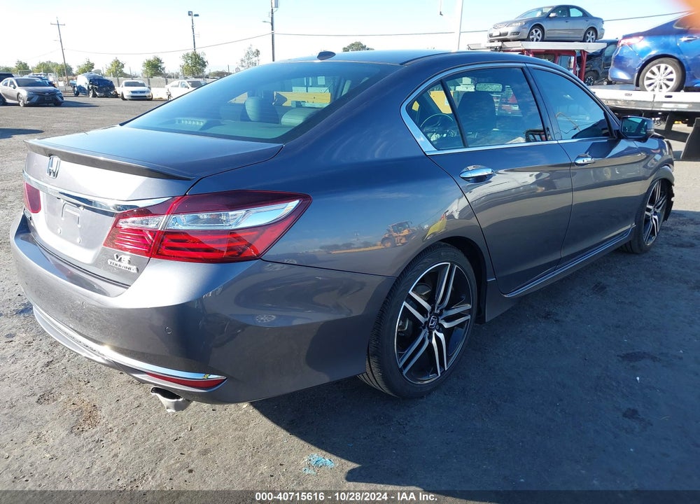 2017 HONDA ACCORD TOURING V6 VIN: 1HGCR3F95HA017572