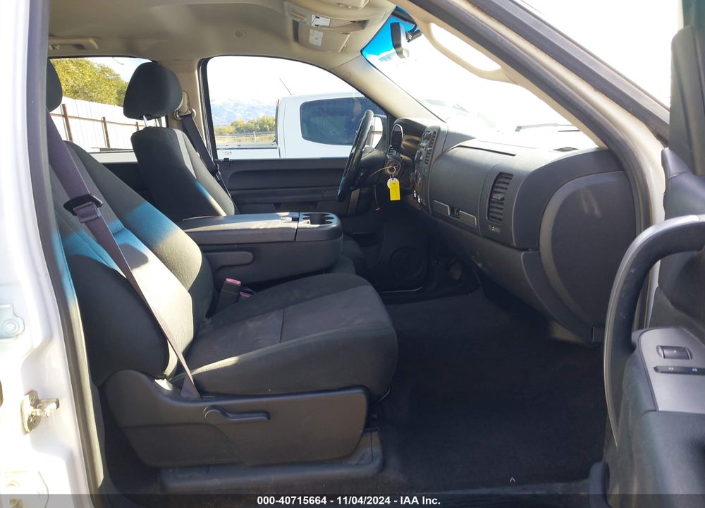 2013 CHEVROLET SILVERADO 1500 LT VIN: 3GCPKSE72DG127831