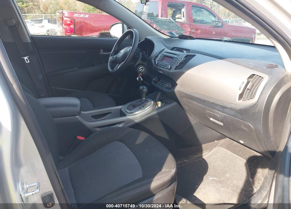 2015 KIA SPORTAGE LX VIN: KNDPBCACXF7741730