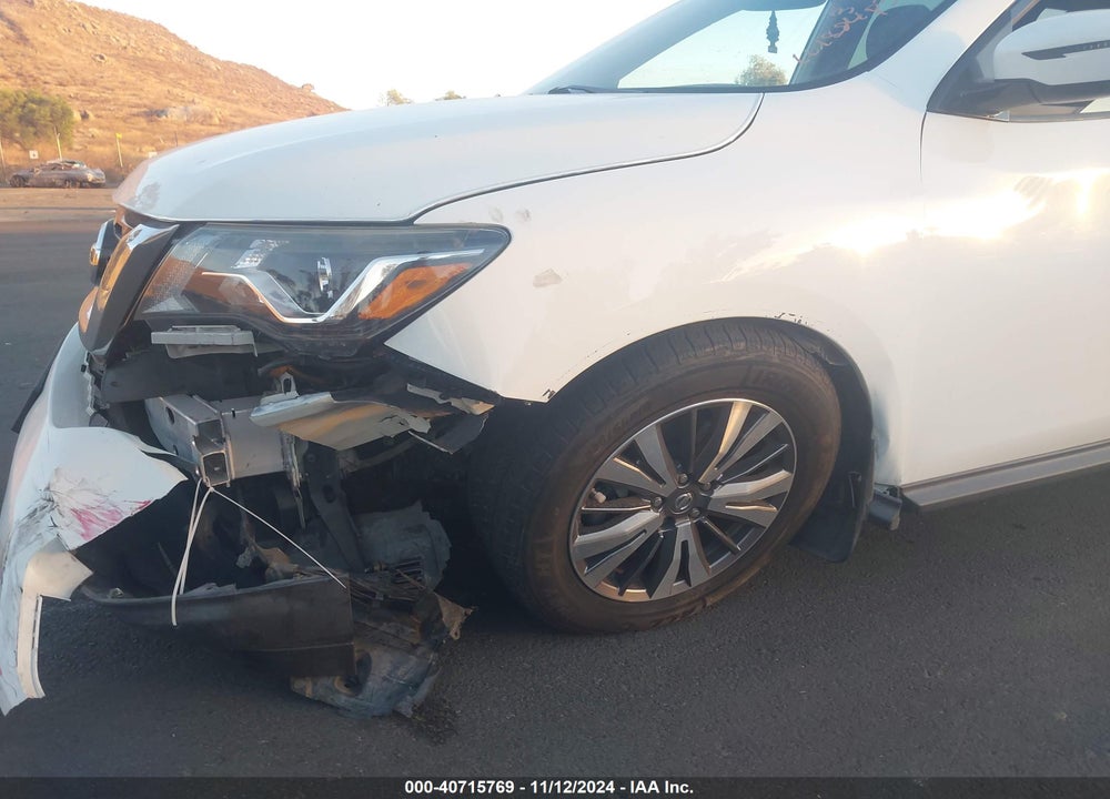 2018 NISSAN PATHFINDER SV VIN: 5N1DR2MN7JC661061