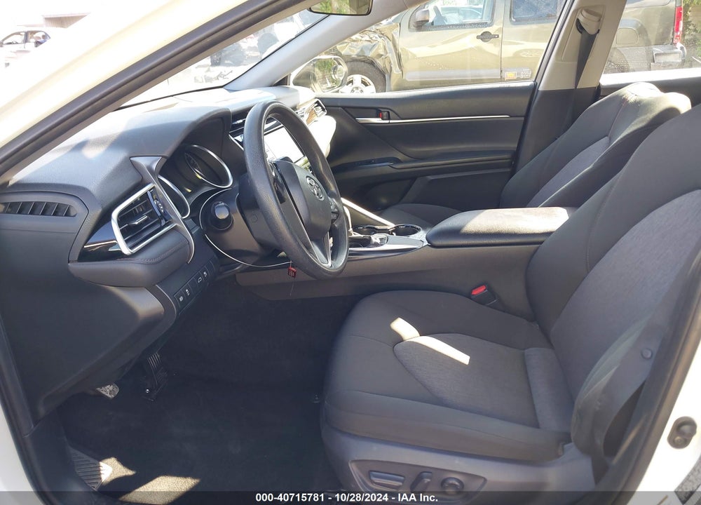 2018 TOYOTA CAMRY LE VIN: JTNB11HK3J3050338