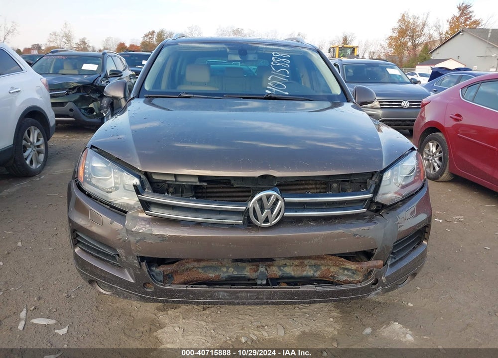 2013 VOLKSWAGEN TOUAREG TDI LUX VIN: WVGEP9BP5DD003096