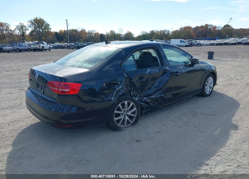 2015 VOLKSWAGEN JETTA 1.8T SE VIN: 3VWD17AJ3FM349073